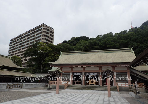 照国神社