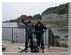 いい天気の中、鯉のぼりも元気に泳いでます