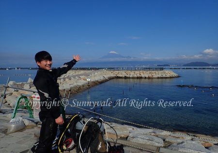 天気もバッチリ、海もいい感じです(^^)/